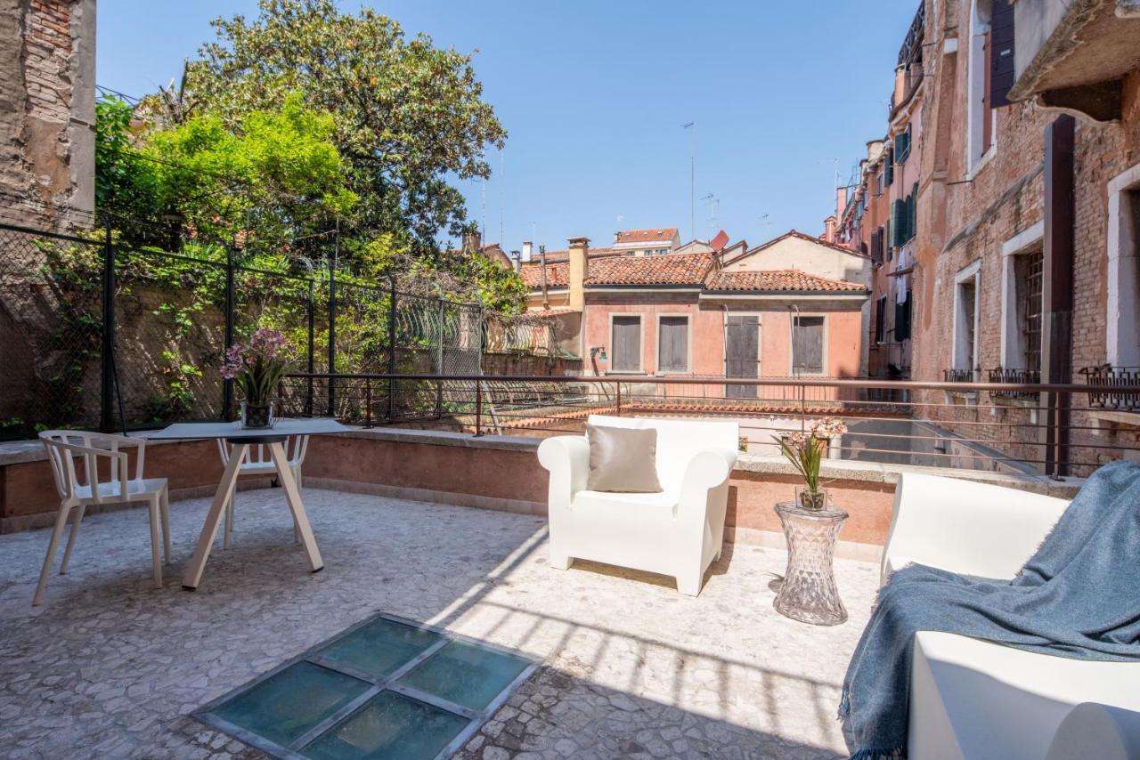 Palace Canal View By Wonderful Italy Venice Exterior photo