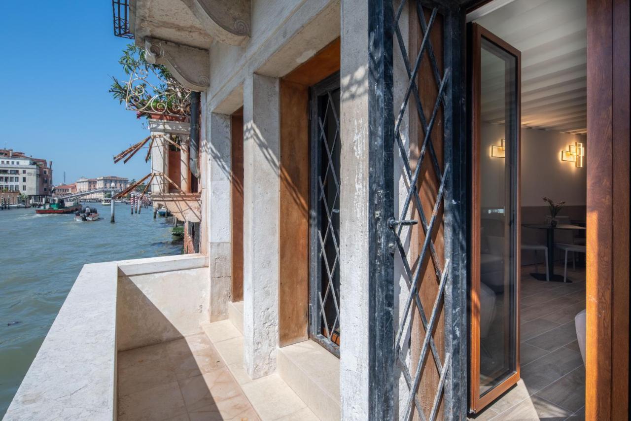 Palace Canal View By Wonderful Italy Venice Exterior photo